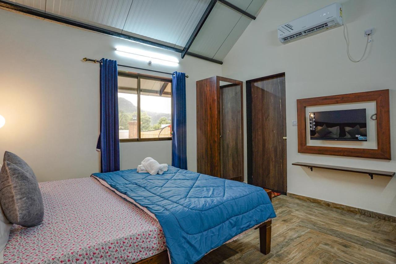 Ninad Homestays Karjat Eksteriør bilde