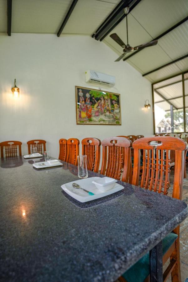 Ninad Homestays Karjat Eksteriør bilde