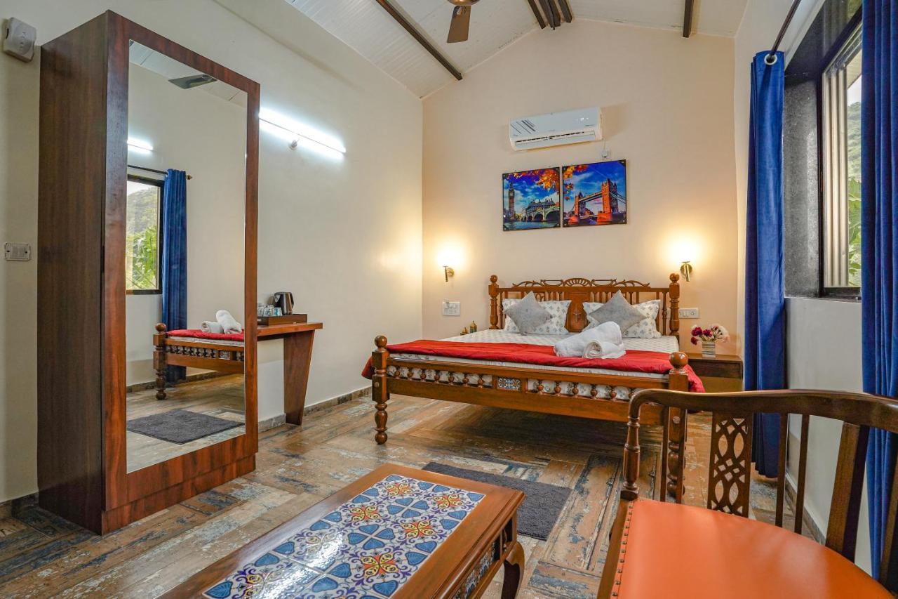 Ninad Homestays Karjat Eksteriør bilde