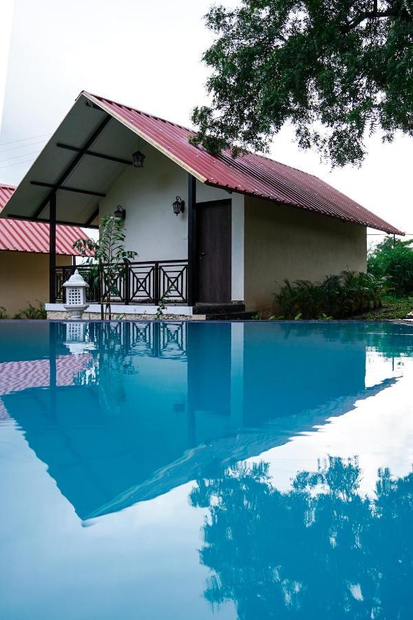 Ninad Homestays Karjat Eksteriør bilde
