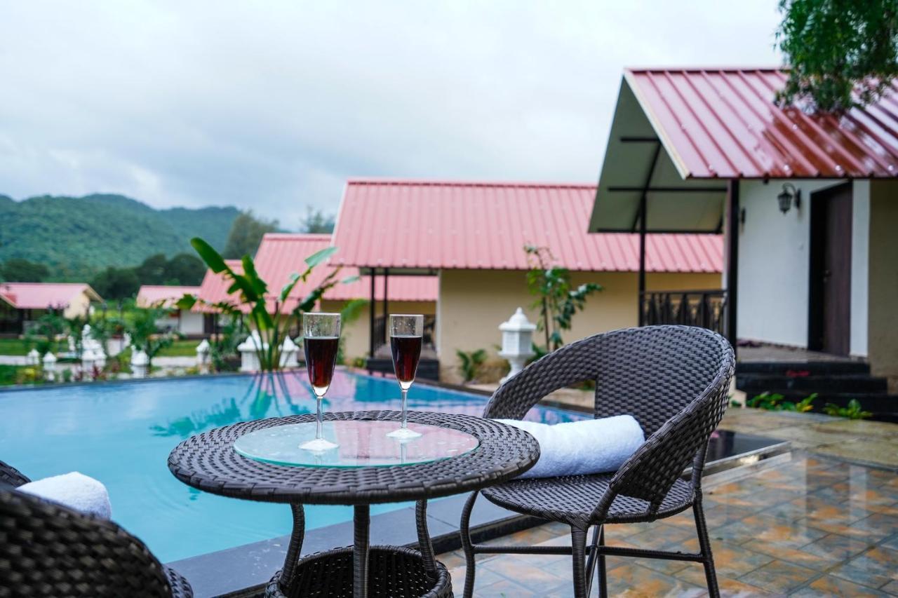 Ninad Homestays Karjat Eksteriør bilde