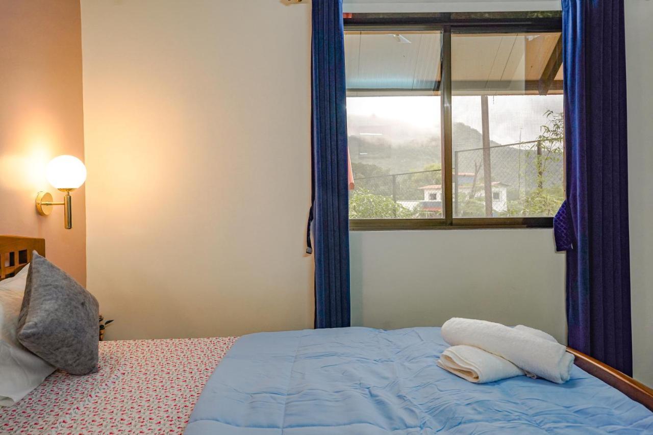 Ninad Homestays Karjat Eksteriør bilde
